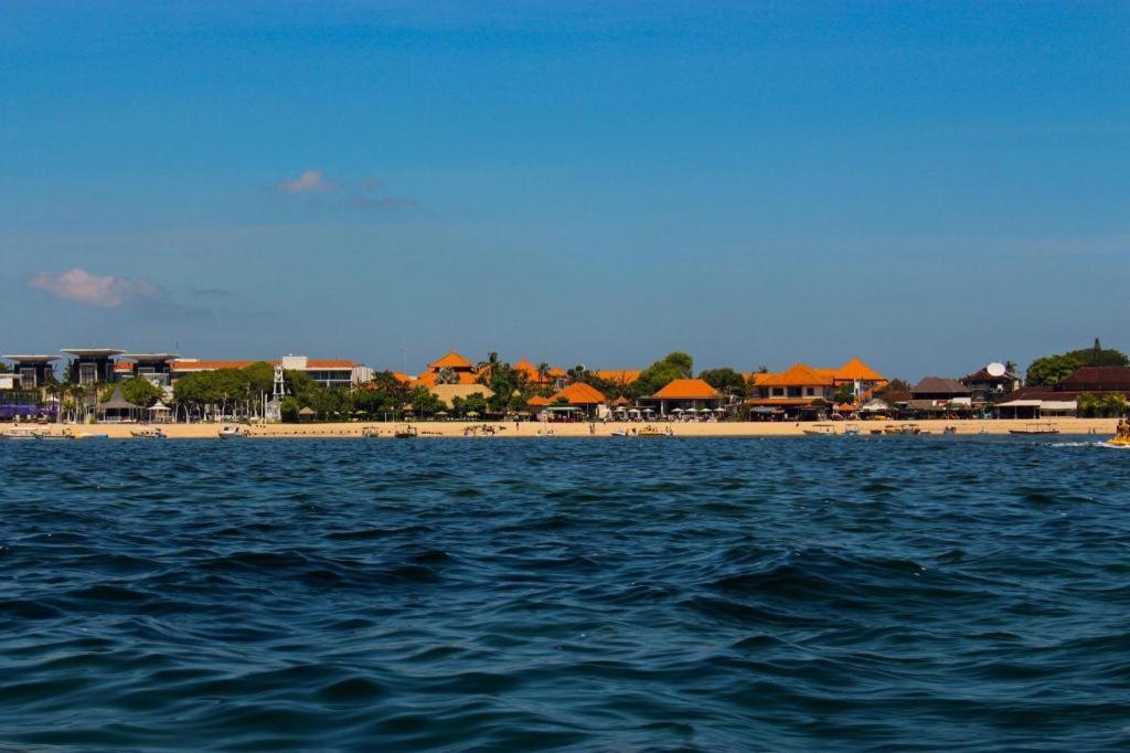 โรงแรมบาหลี เมกา จิมบาราน ภายนอก รูปภาพ